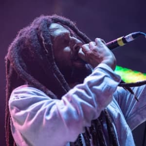 Julian Marley and the uprising, le Samedi 27 Mai 2023 au Festival Terre de Blues à Marie-Galante